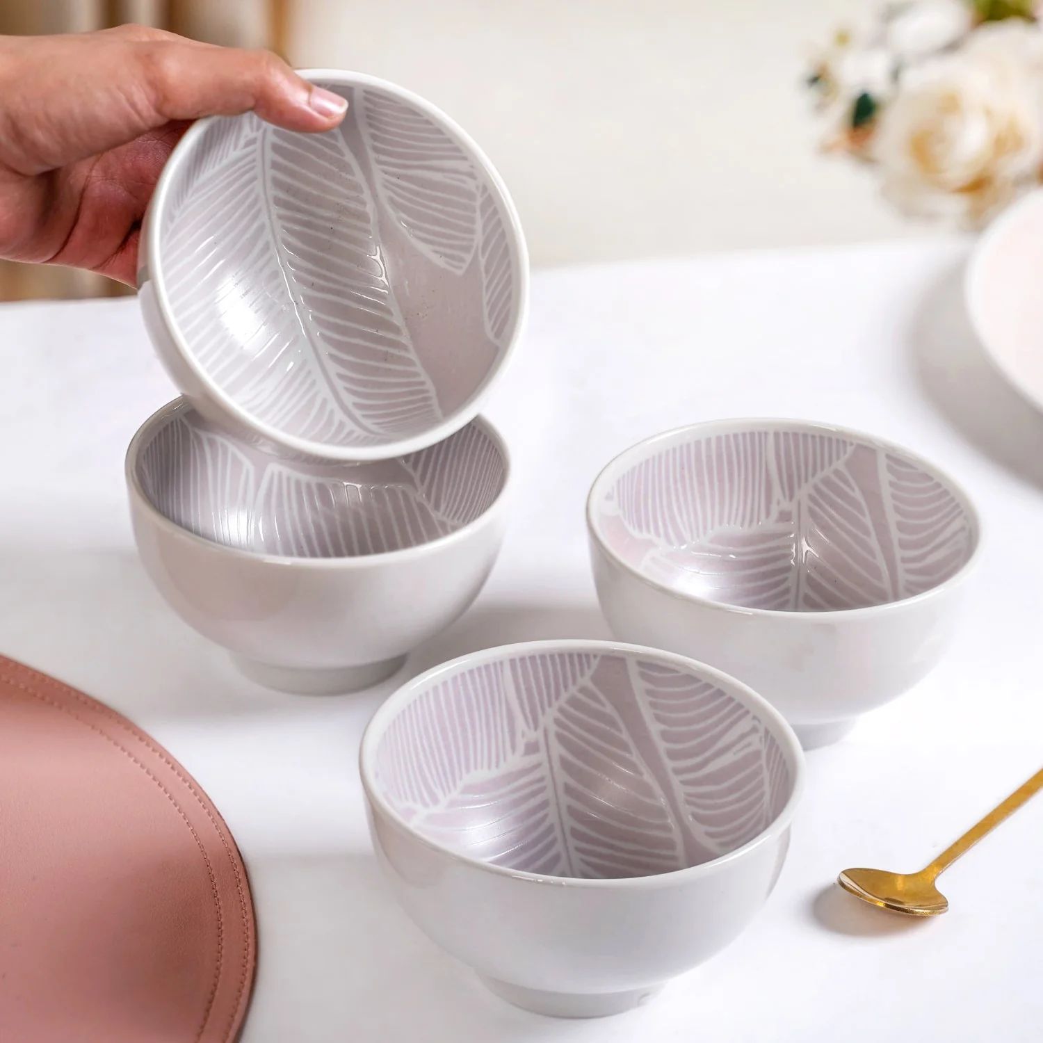 Tropica Light Mauve Banana Foliage Ceramic Bowl Set Of 4 325ml - Image 3