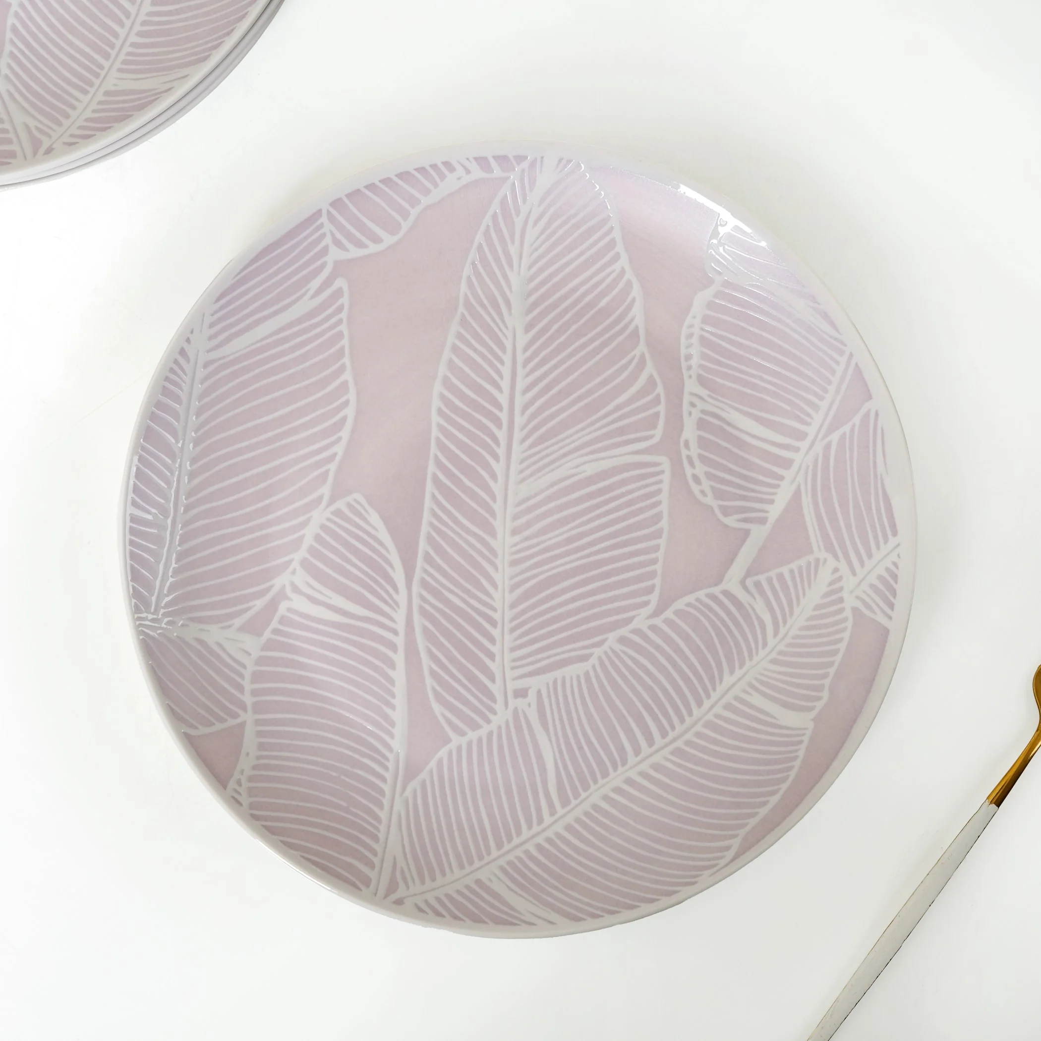 Tropica Light Mauve Banana Foliage Dinner Plate Set Of 4 10 Inch - Image 6