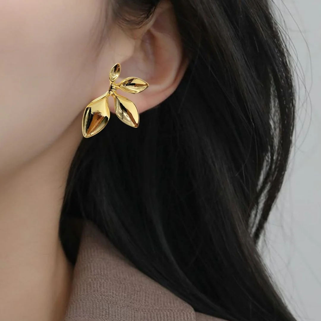 Tropical Grace Earrings Gold - Image 5