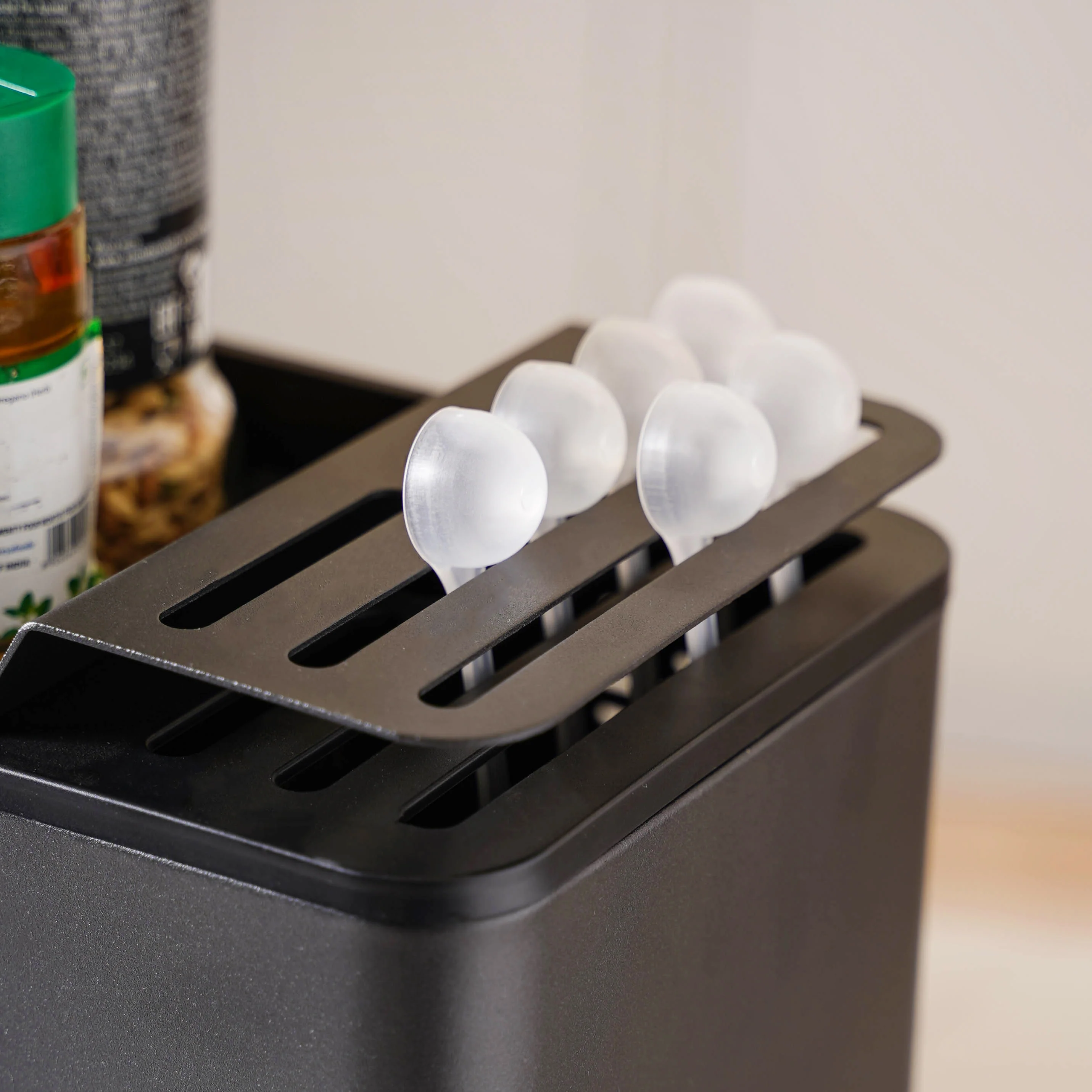 Multipurpose Storage Organiser For Kitchen - Image 8