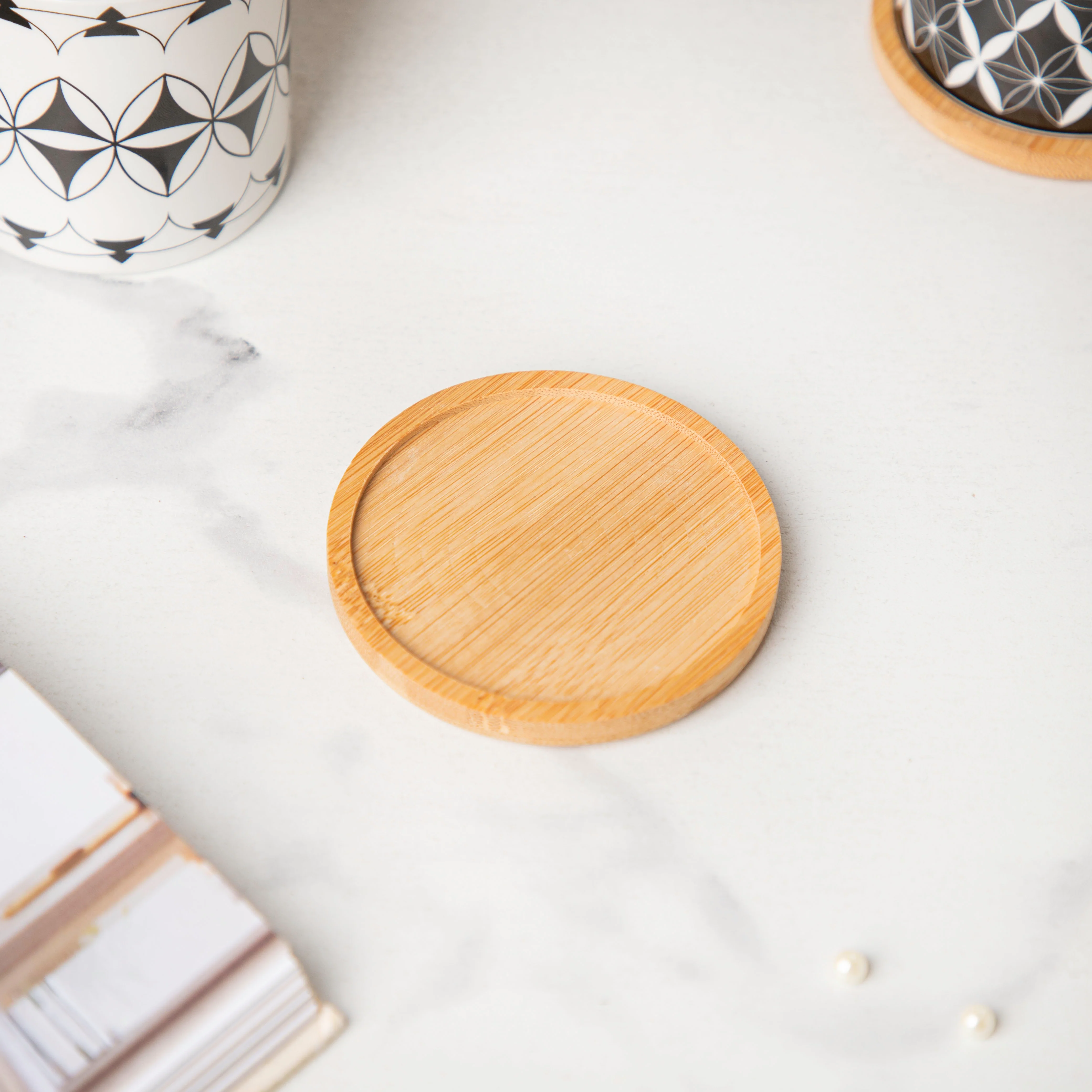 Twyla Magic Black White Planter With Wooden Coaster - Image 5