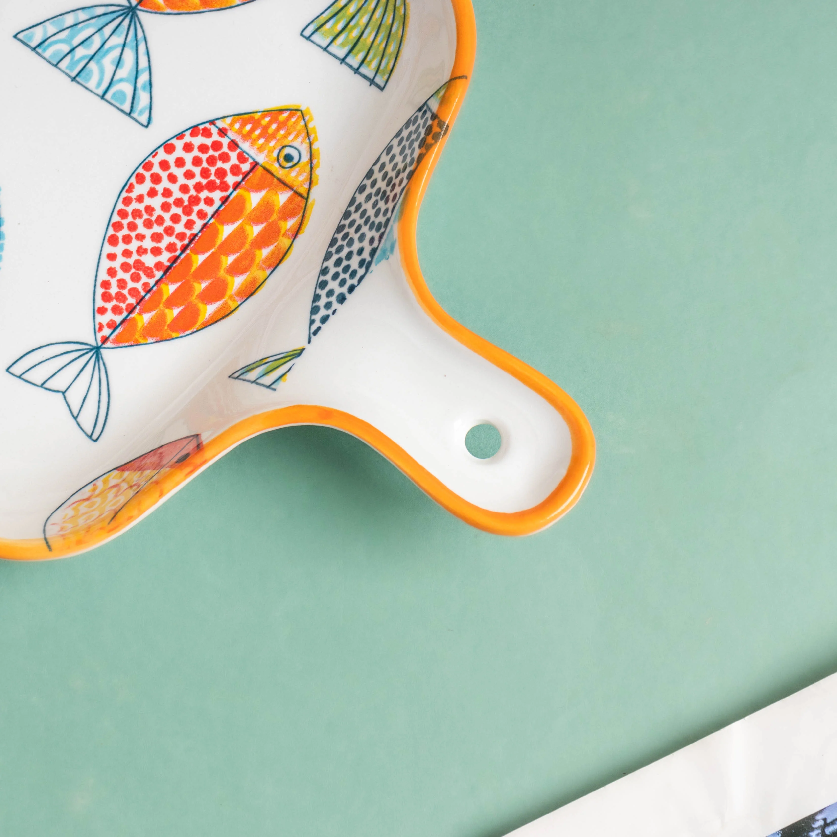 Ukiyo Ceramic Baking Plate With Handle - Image 5
