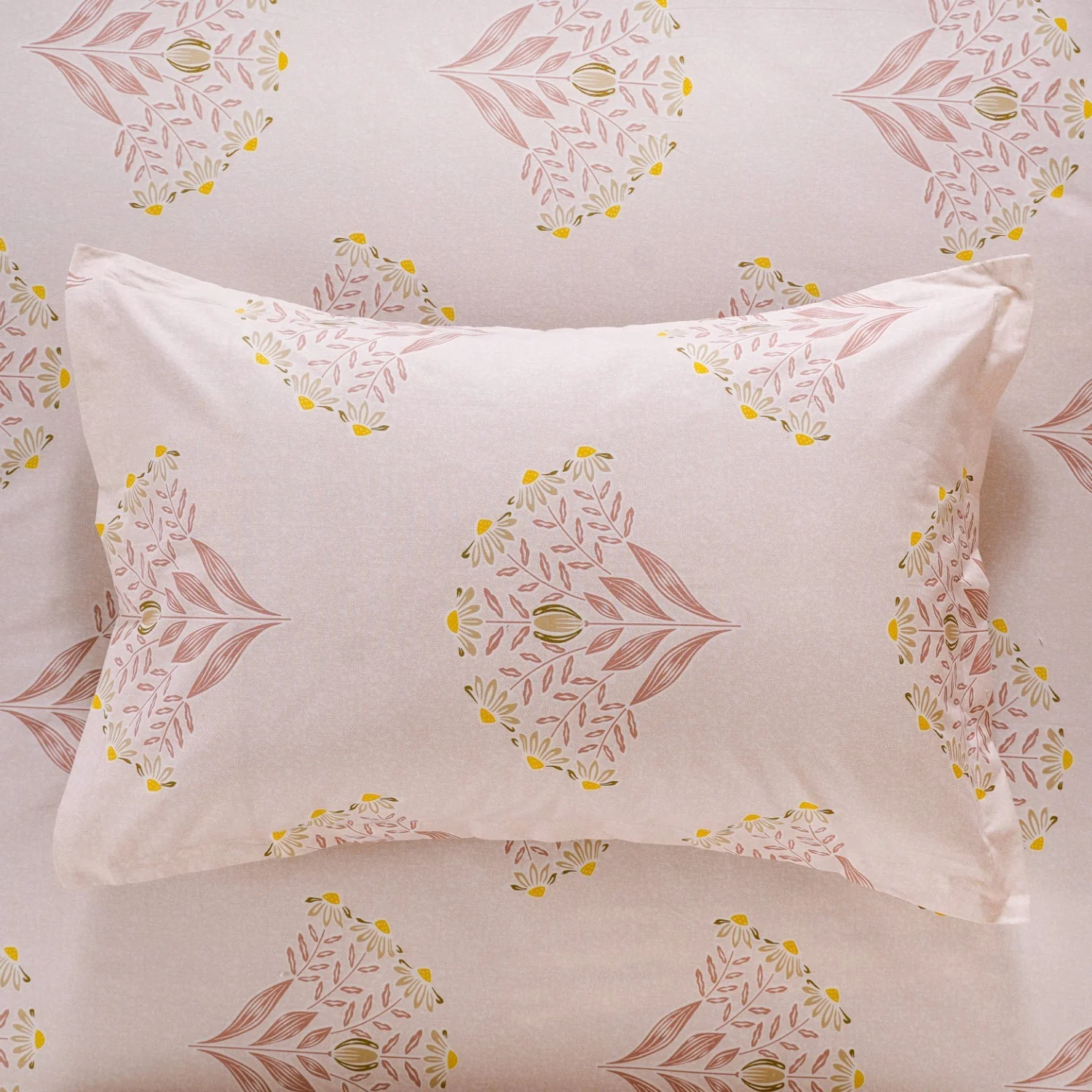 Ultra Soft Daisy 180 TC Pure Cotton Bedding Set Of 3 King Size 275x275 cm - Image 3