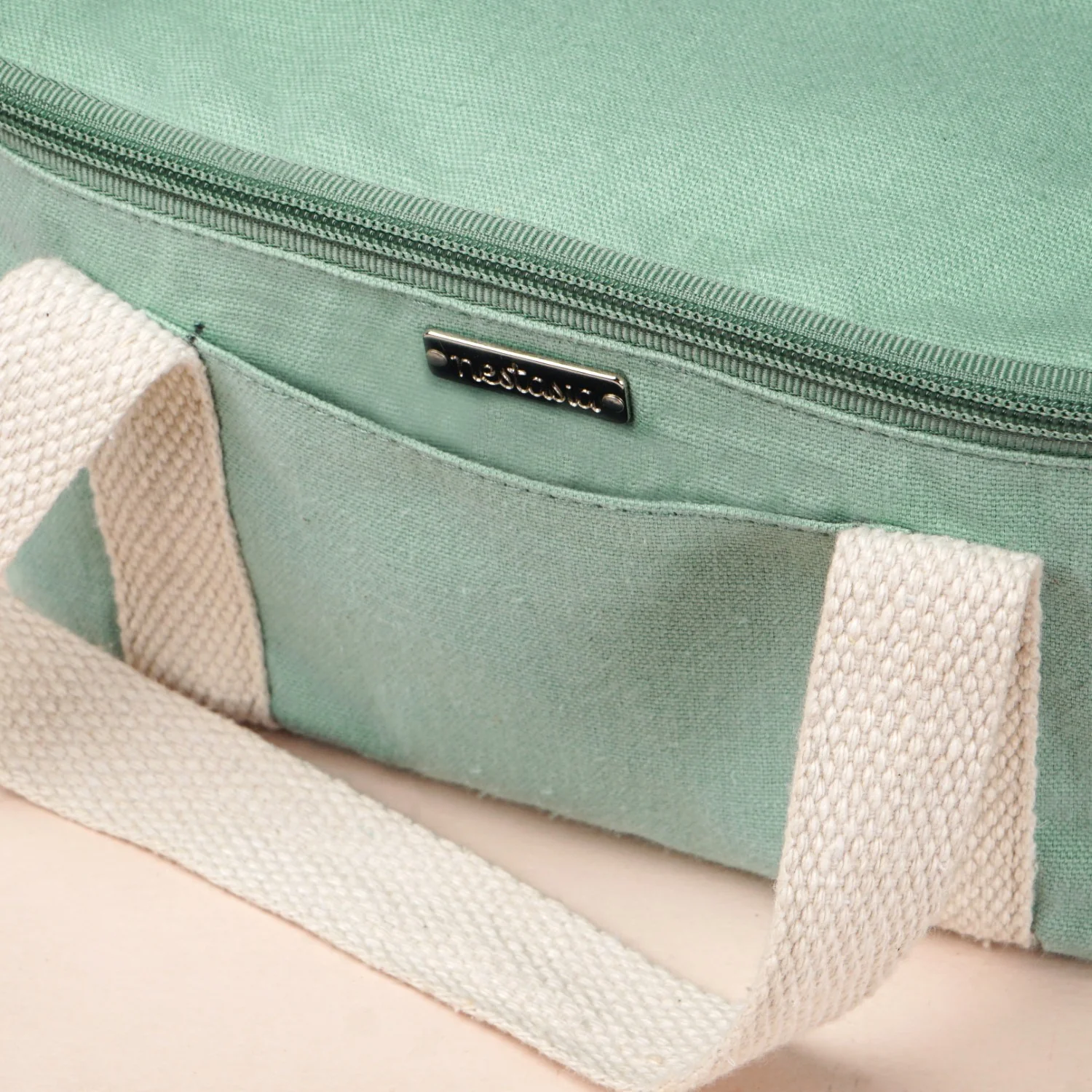 Urban Daily Insulated Daily Lunch Bag In Green - Image 8