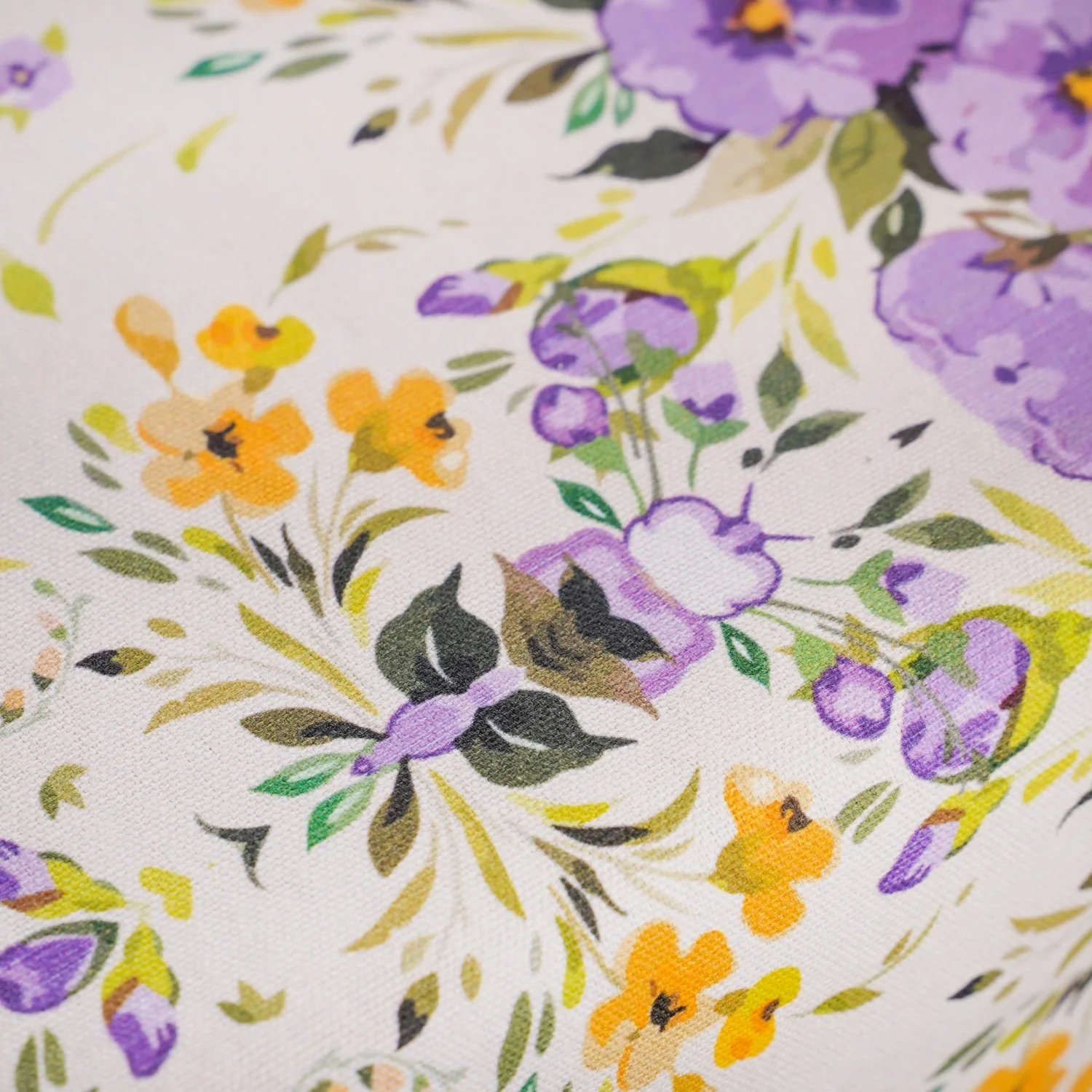 Valley Of Spring 8 Seater Table Runner 269x36cm - Image 3