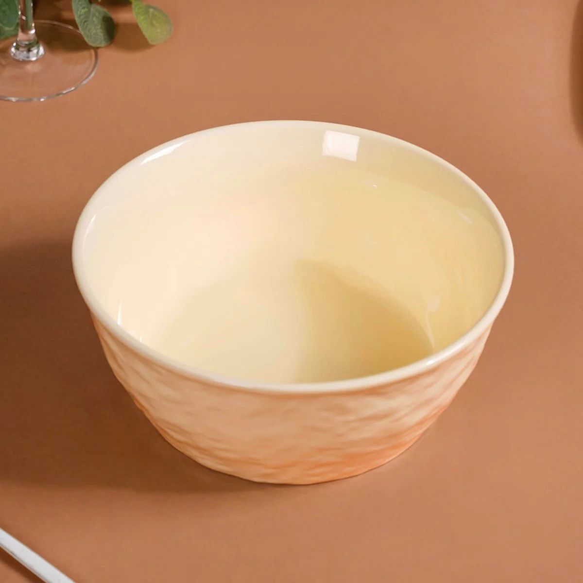 Vanilla White Textured Serving Bowl Set Of 2 1900ml - Image 3