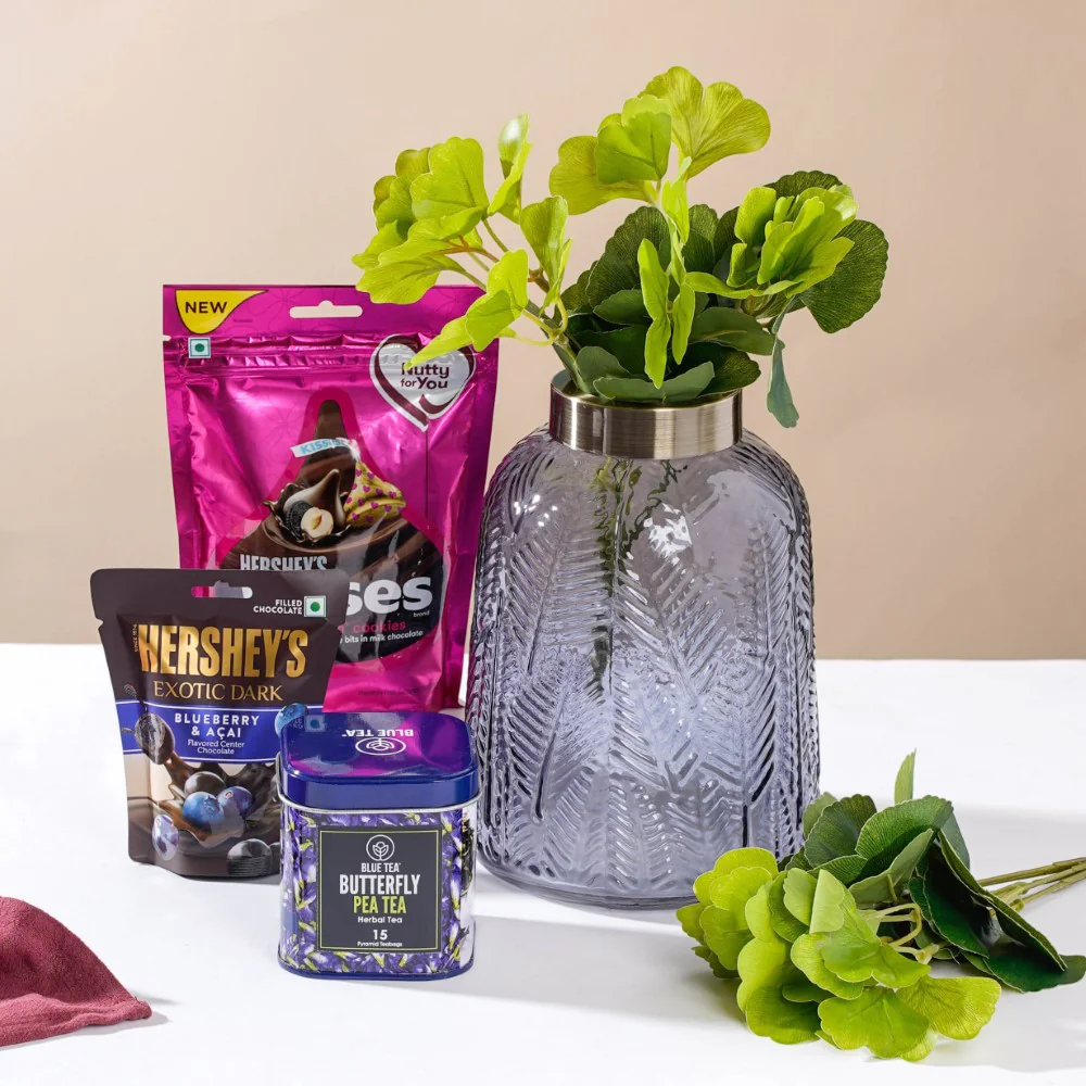 Vase And Decorative Leaves Festive Hamper Set Of 5 - Image 2