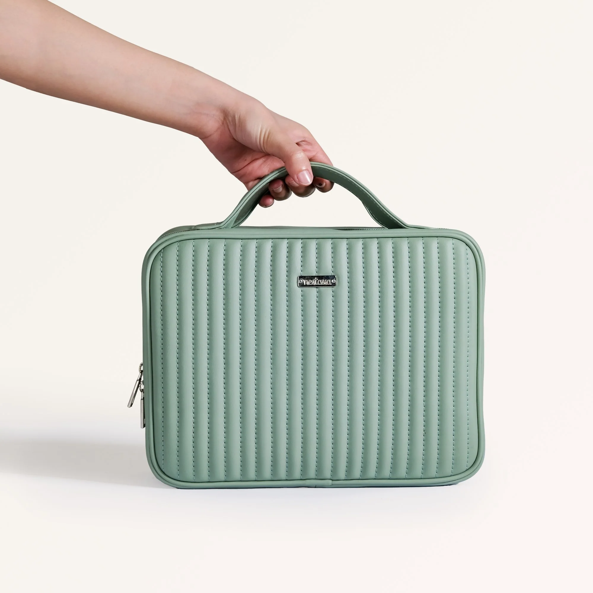 Vegan Leather Travel Kit Green - Image 3
