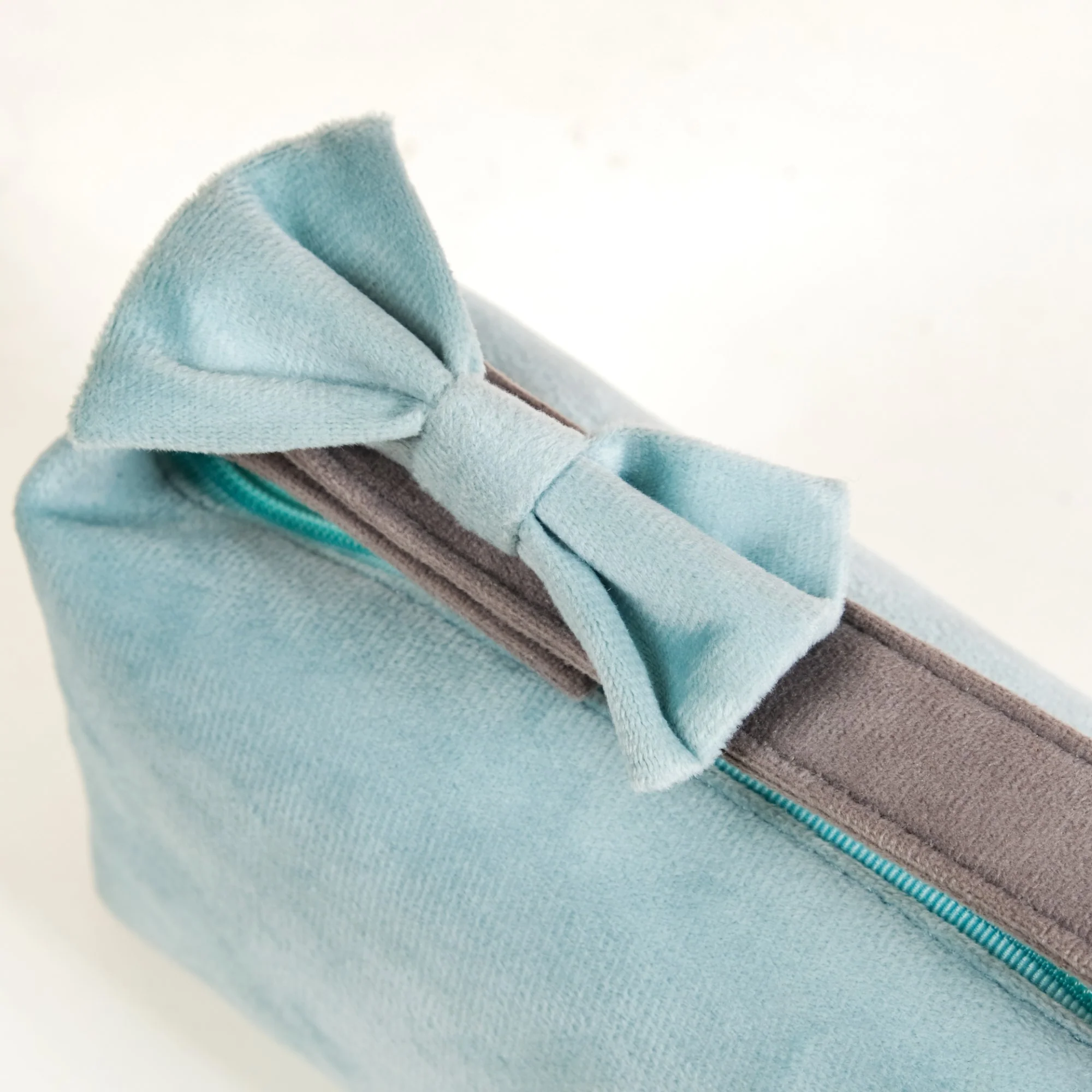Velvet Makeup Pouch with Bow Set Of 2 - Image 11