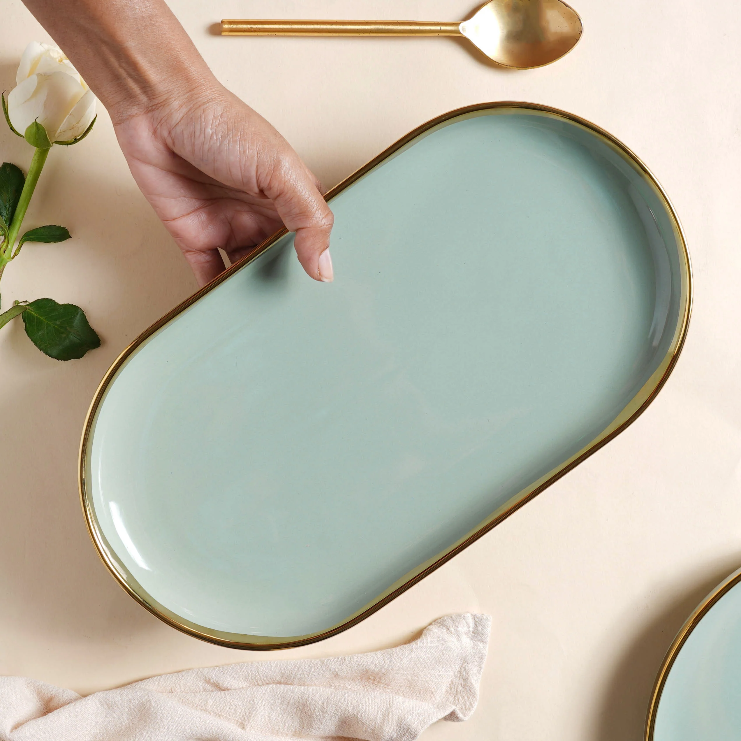 VERA Green Serving Plate - Image 4
