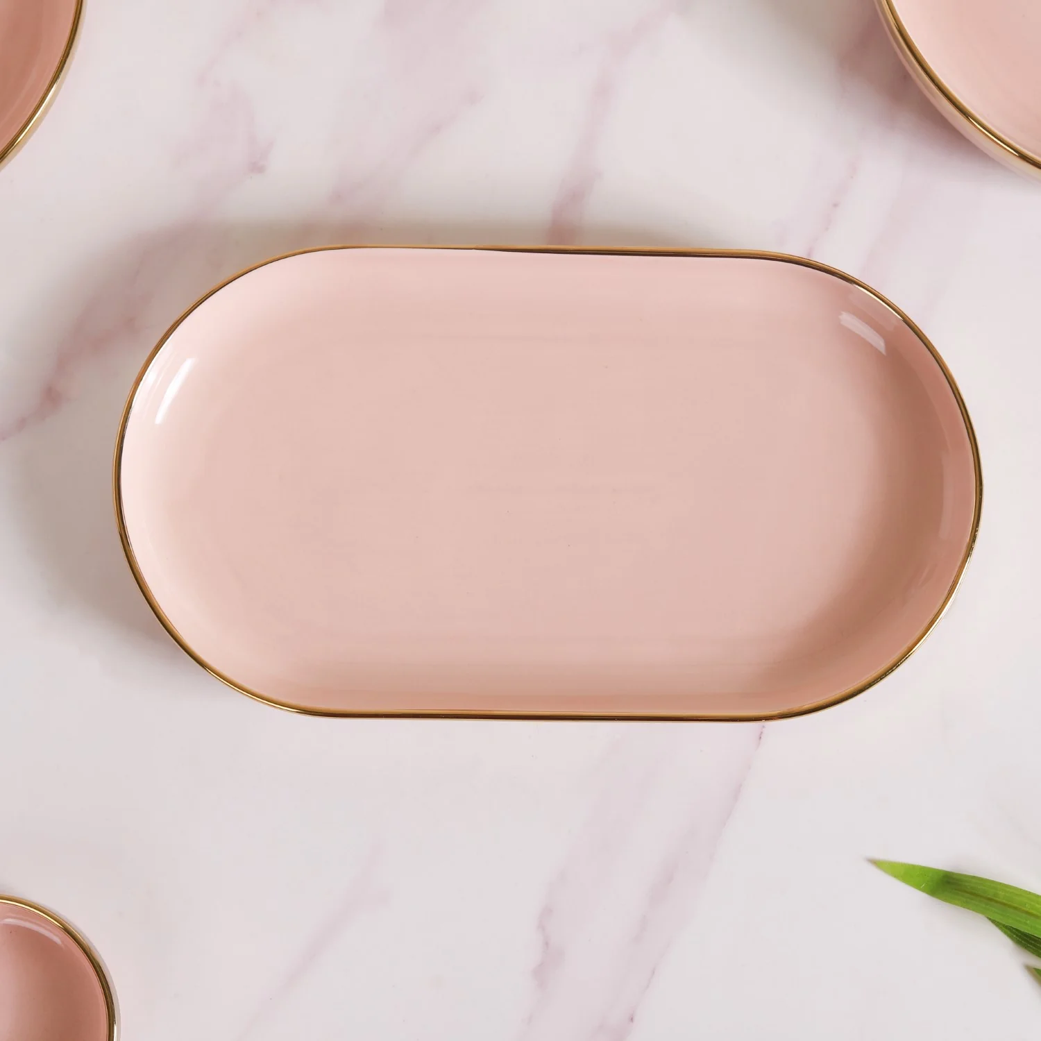 VERA Pink Plates - Image 4