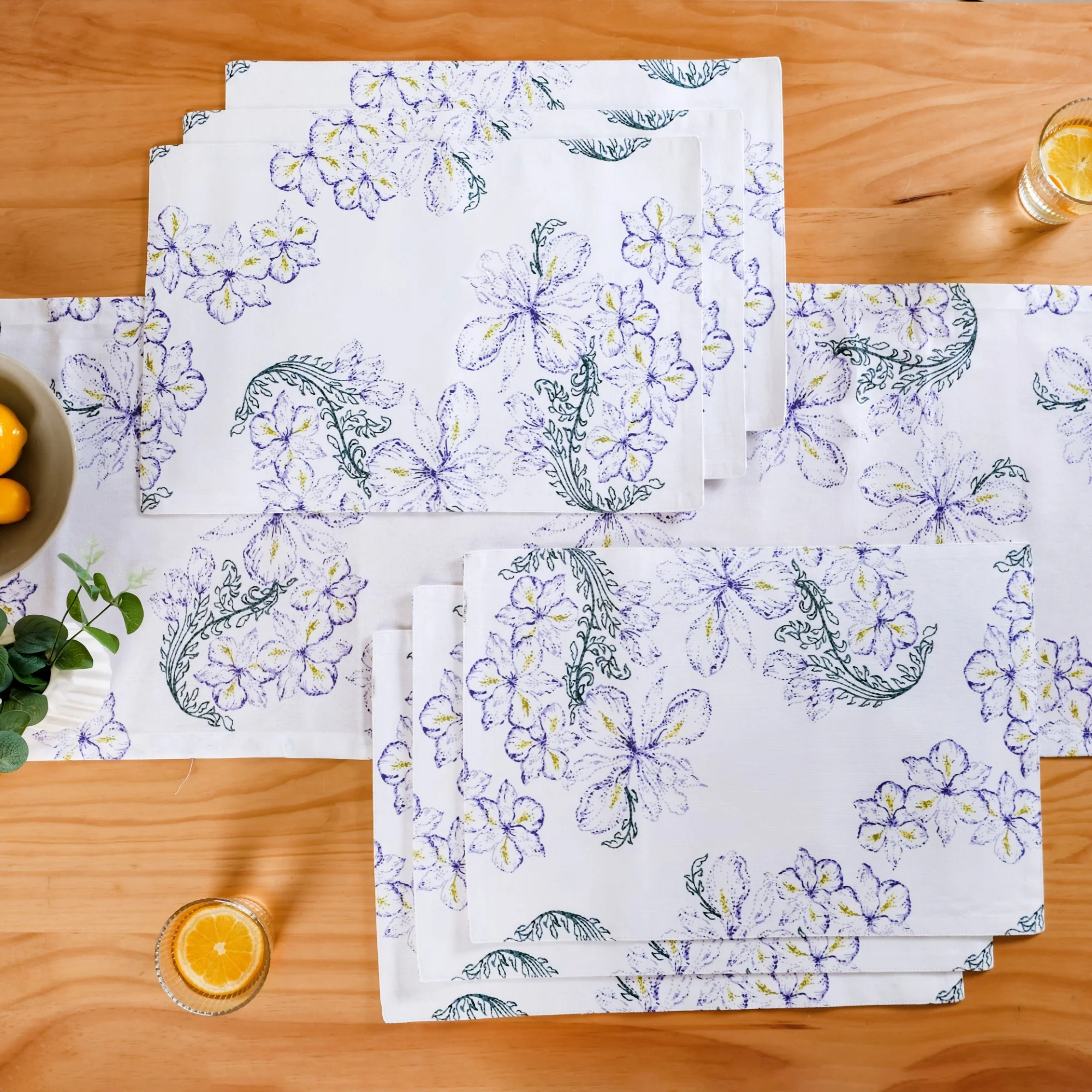 Verde Pure Cotton Table Runner And Placemat Set Of 7 - Image 2