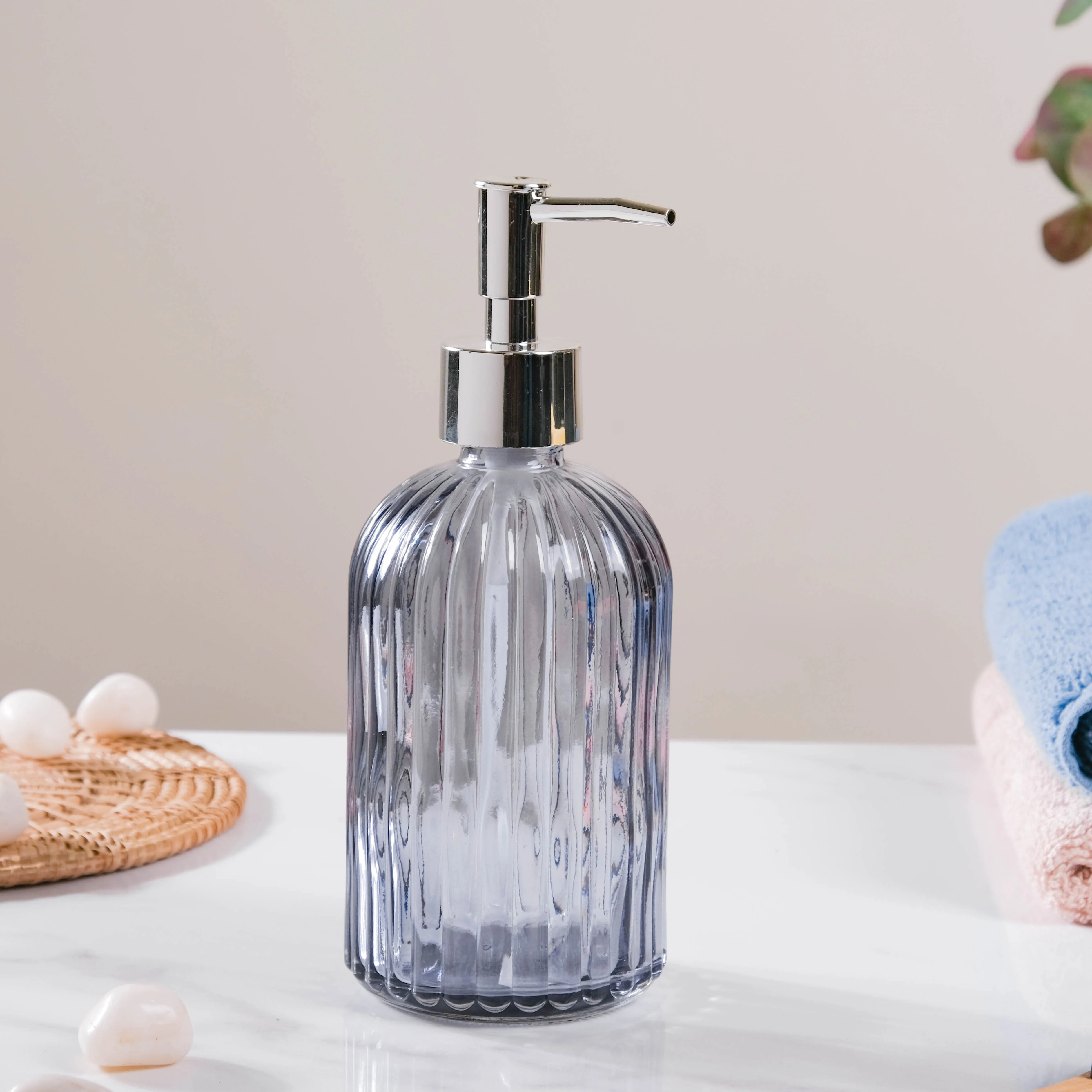 Vienna Grey Glass Dispenser With Nozzle - Image 4
