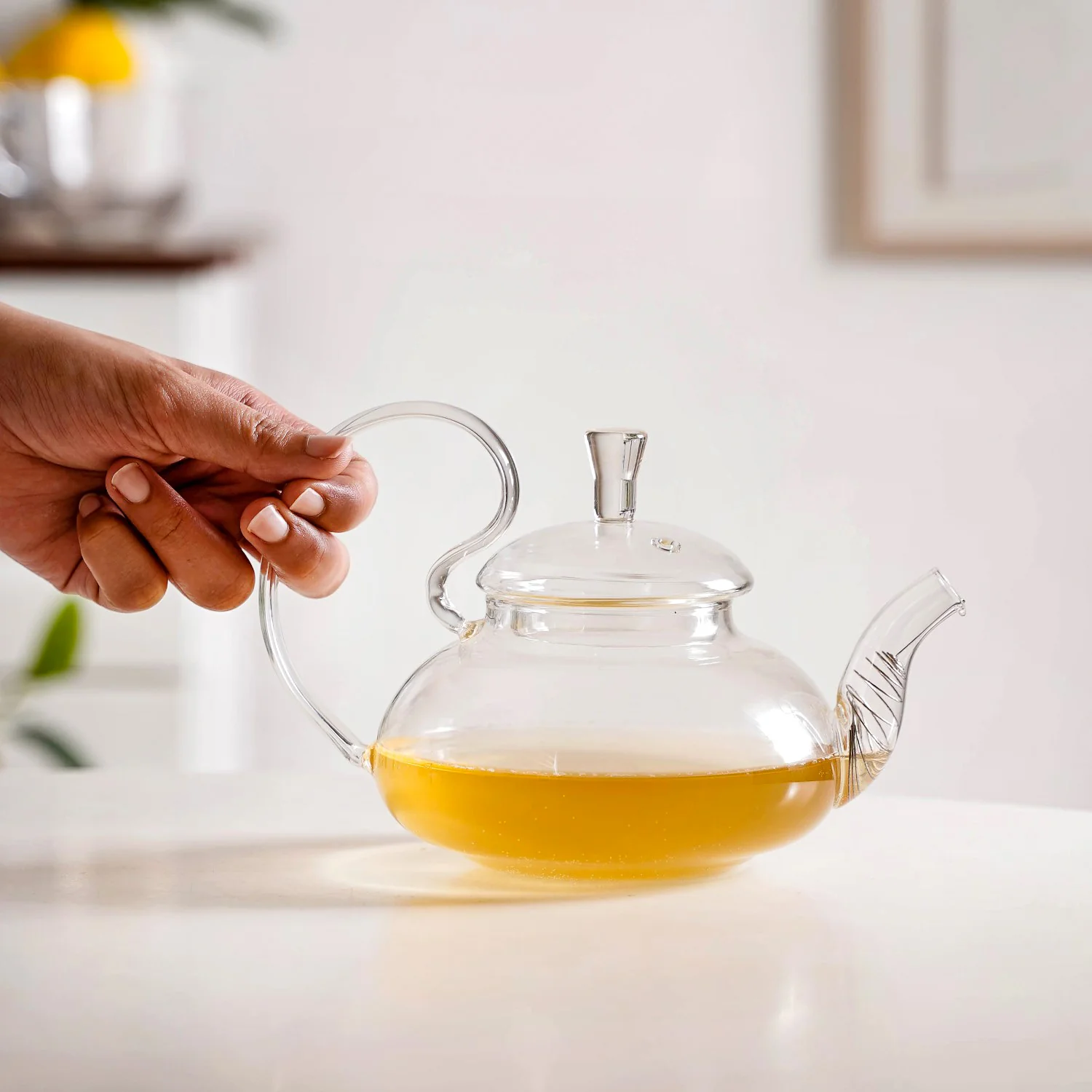 Vintage Glass Tea Pot With Spout Strainer 600ml - Image 2
