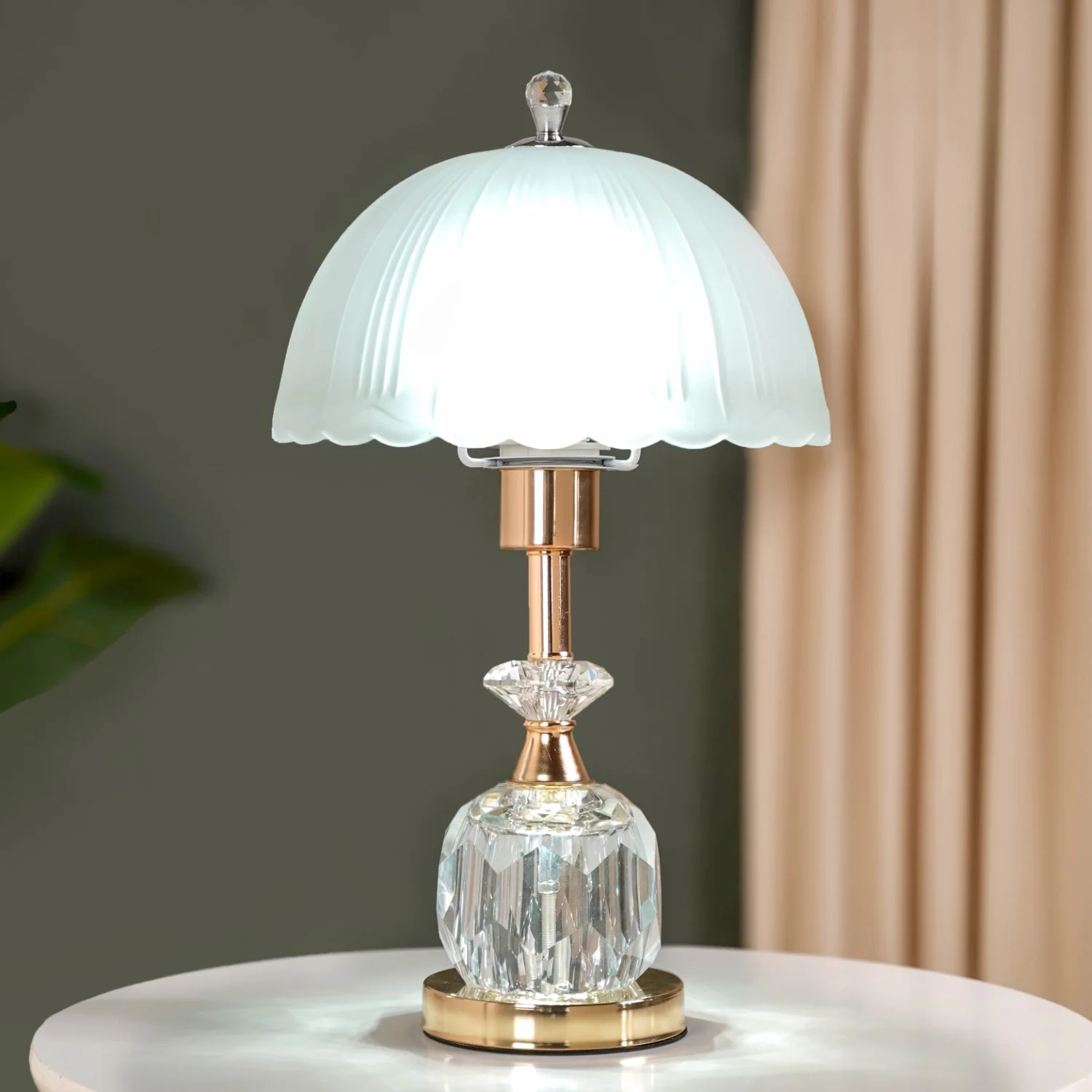 Vintage Glory Crystal LED Table Lamp - Image 2