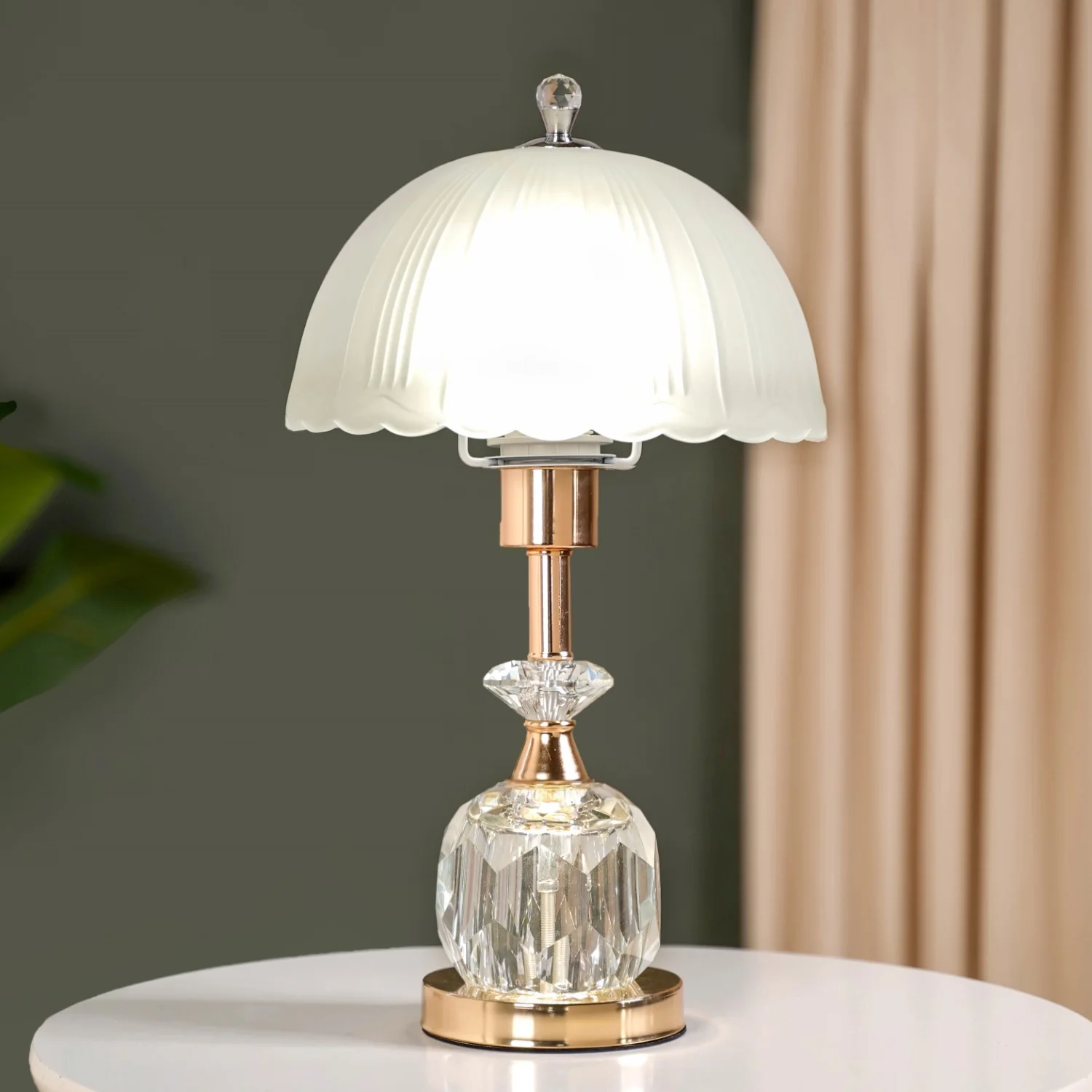 Vintage Glory Crystal LED Table Lamp - Image 6