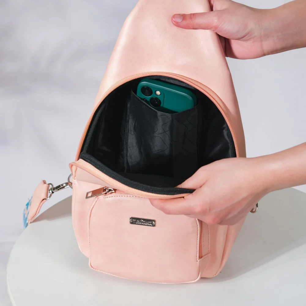 Voyager One Shoulder Cross Body Bag Pink - Image 3