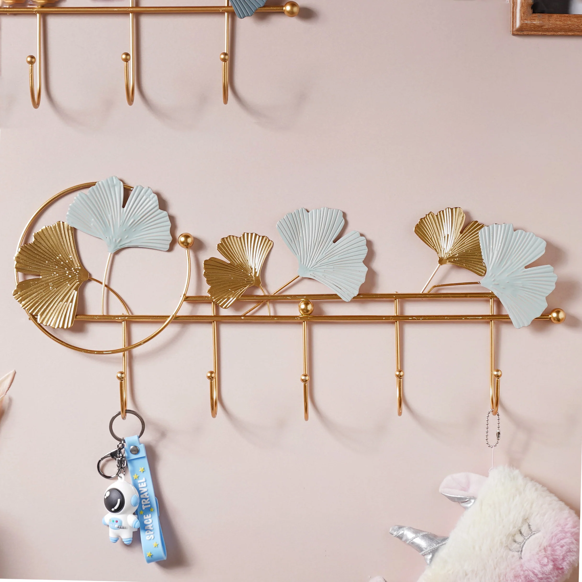Wall Mount Hanger - Image 4
