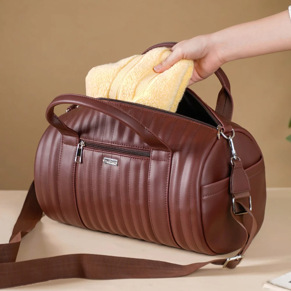 Wanderlust Duffle Bag Brown Small 14x7 Inch - Image 5