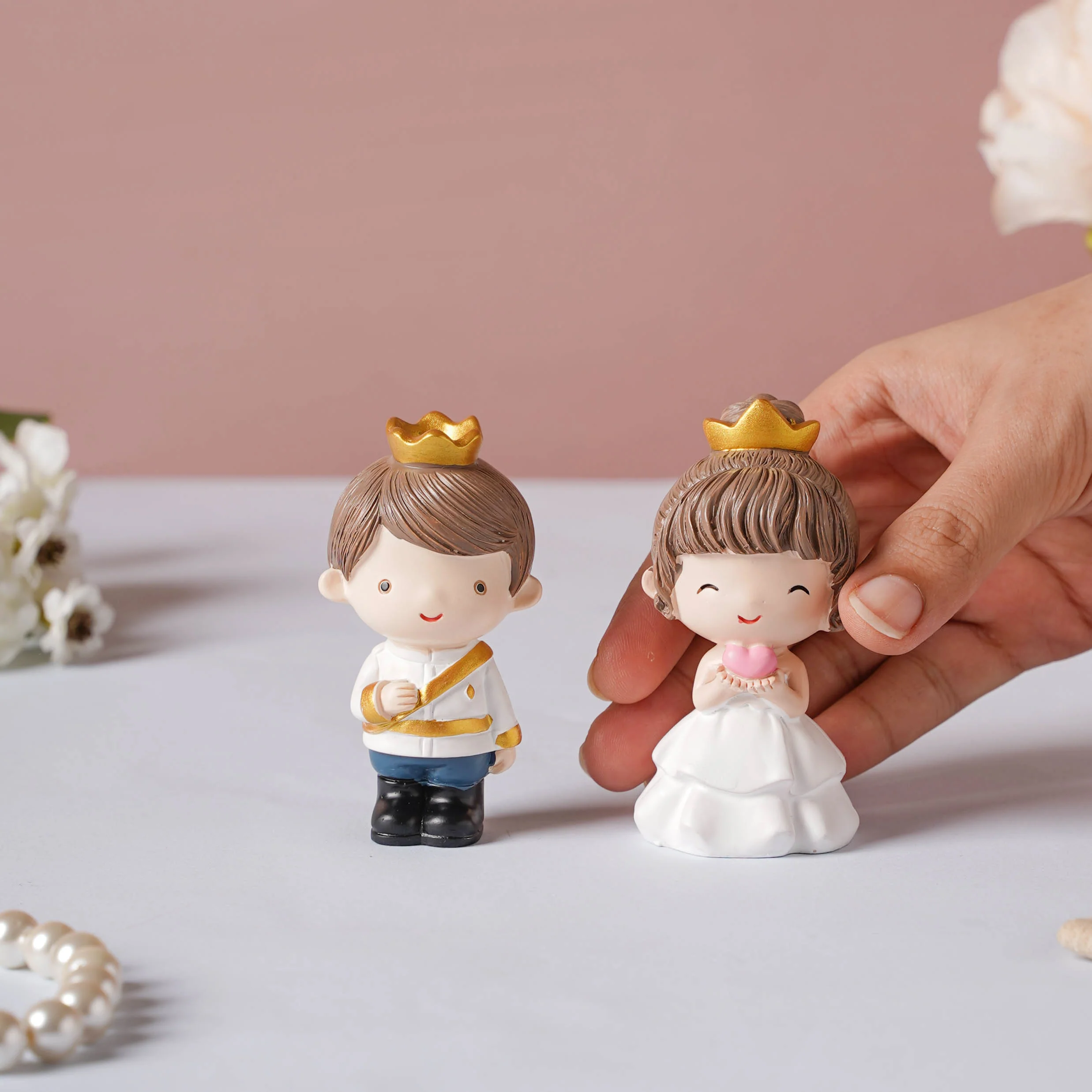 Wedding Couple Resin Showpiece Set Of 2 - Image 2