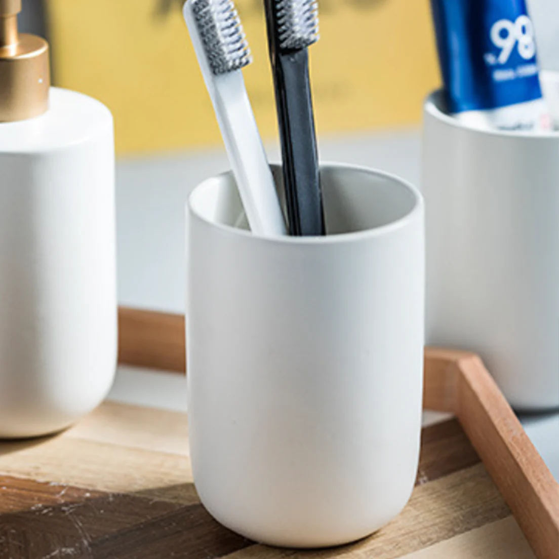 White Bathroom Accessories Set - Image 3