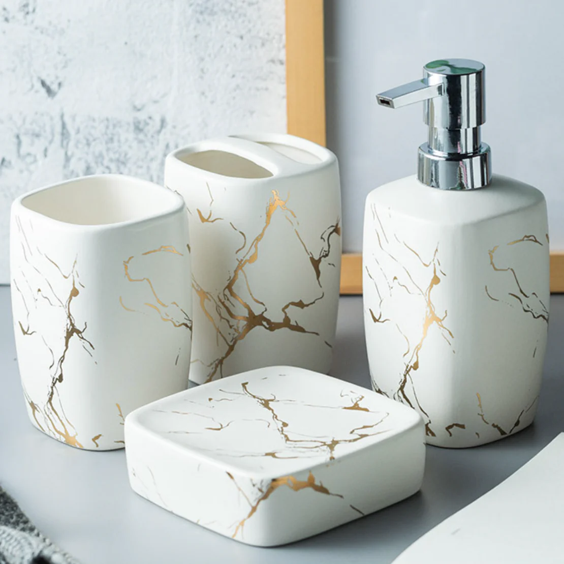 White Designer Bath Set - Image 2
