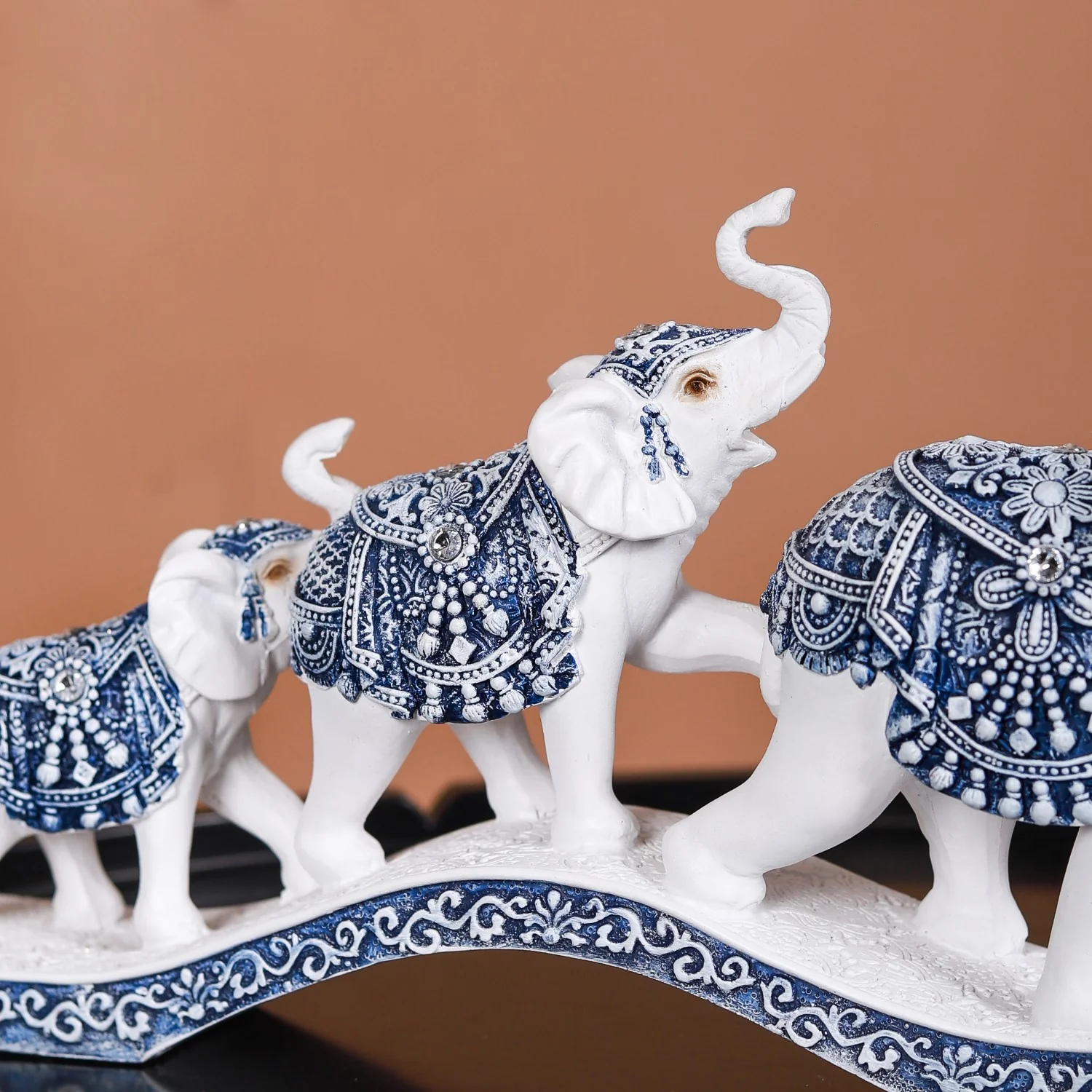 White Elephant Family Showpiece - Image 5