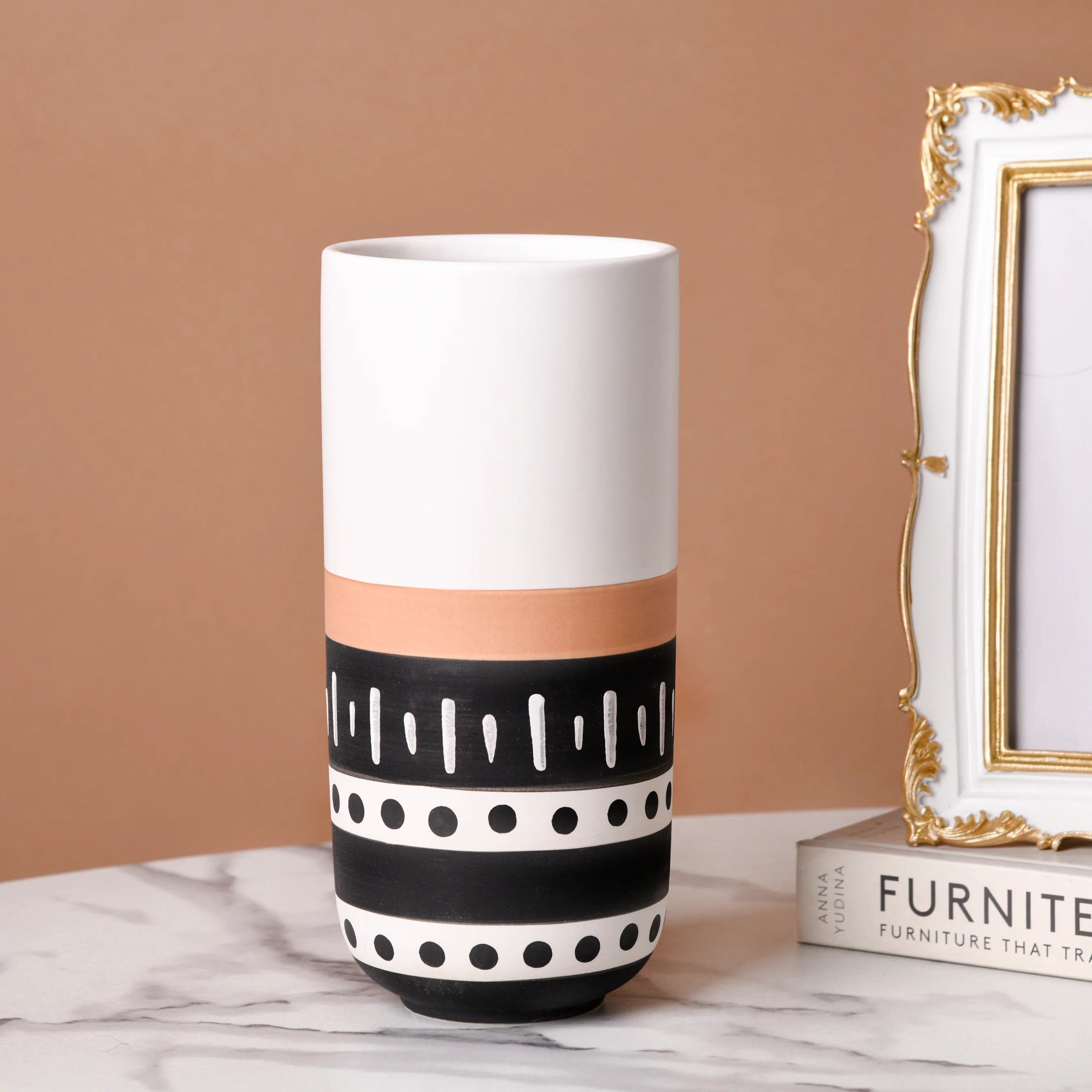 White Ethnic Vase - Image 16