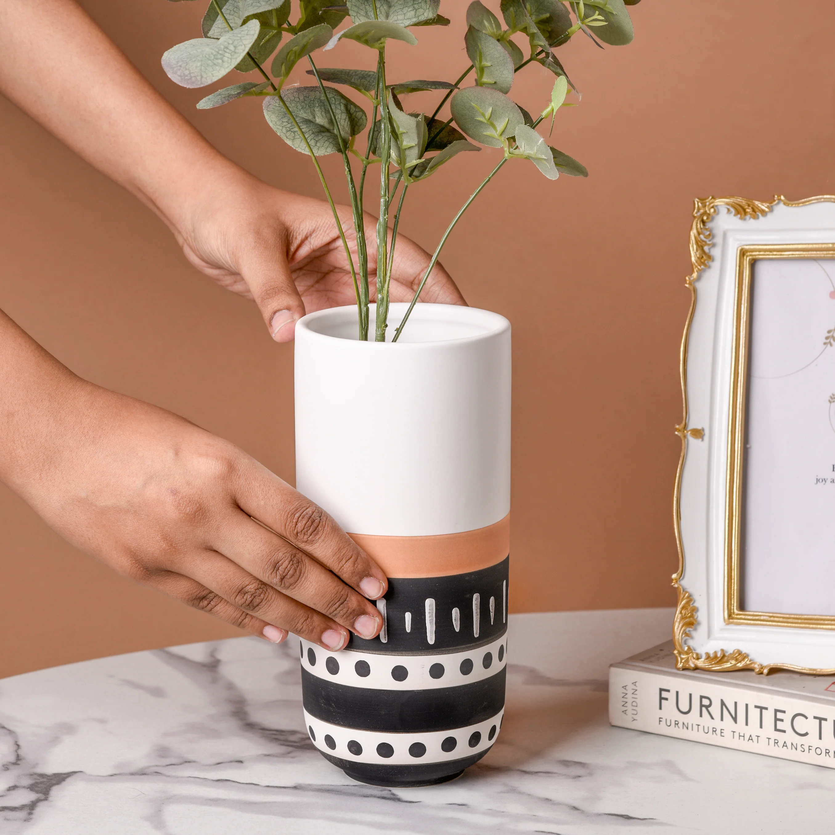 White Ethnic Vase - Image 3
