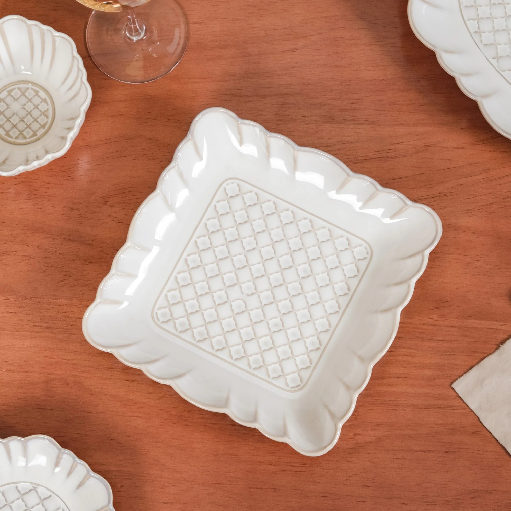 White Stoneware Design 28-Piece Dinner Set For 6 - Image 20