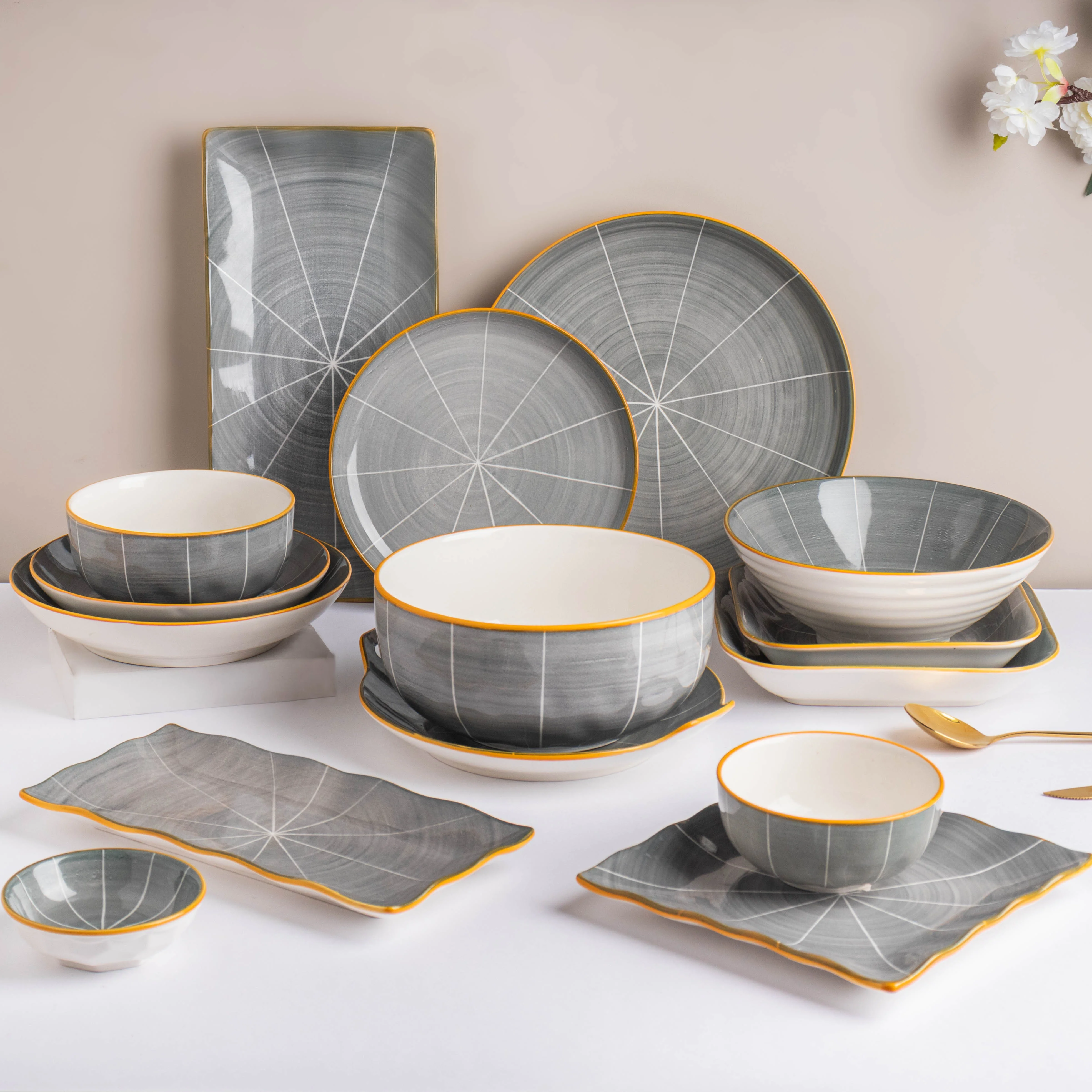 Willow Dark Grey Round Plate With Handle 10 inch - Image 7