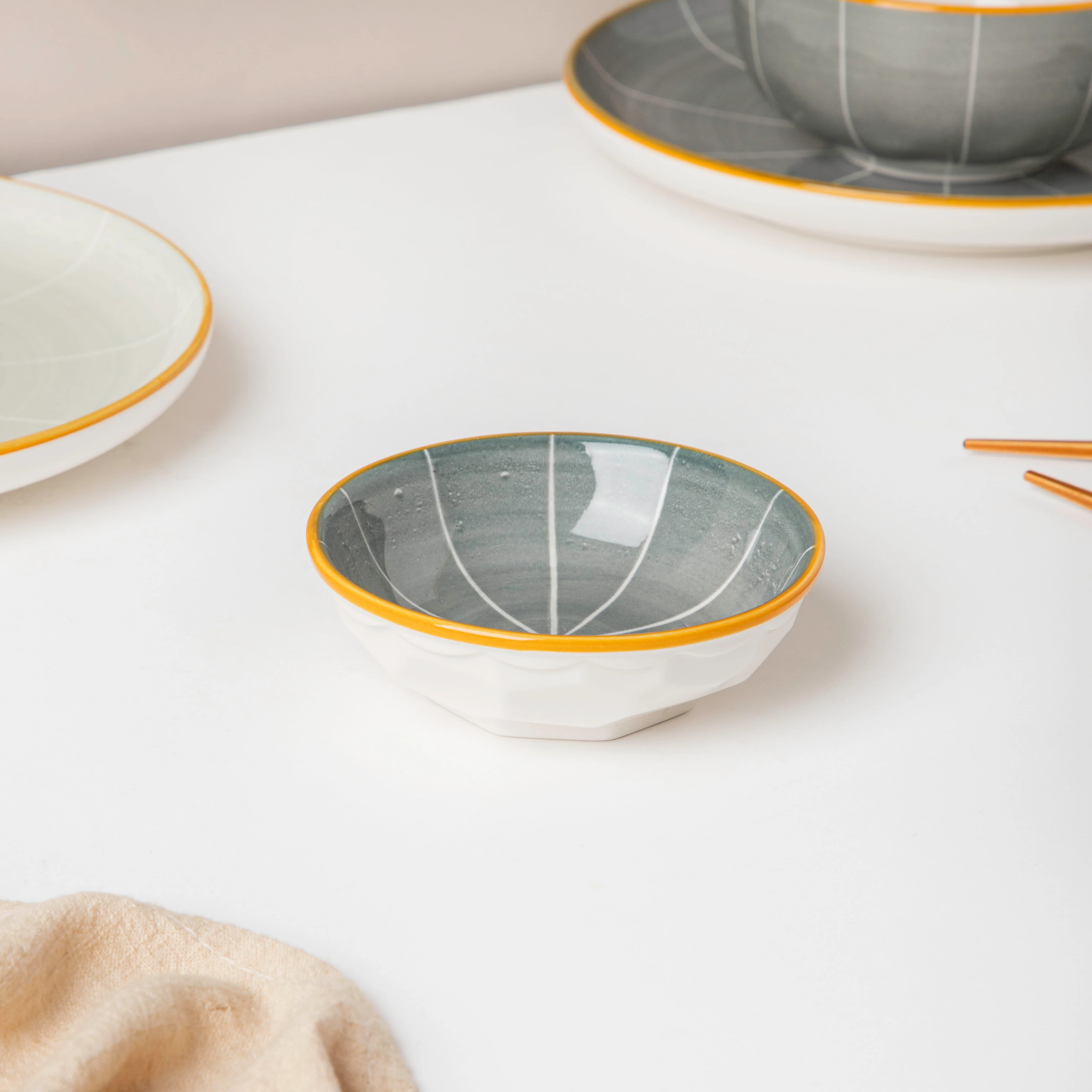Willow Grey 28 Piece Dinner Set For 6 - Image 10