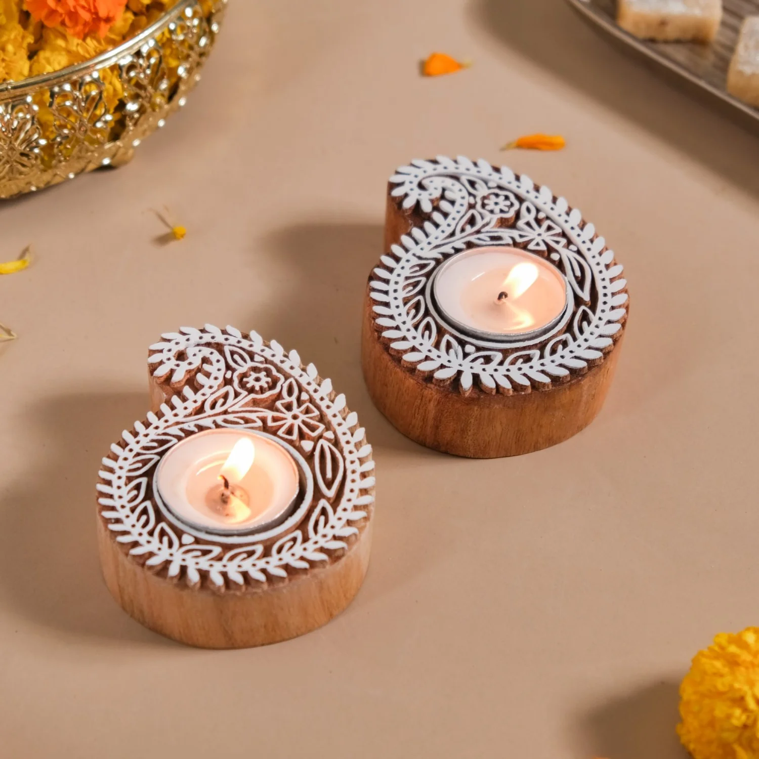Wooden Paisley Block Candle Holder Set Of 2 - Image 3