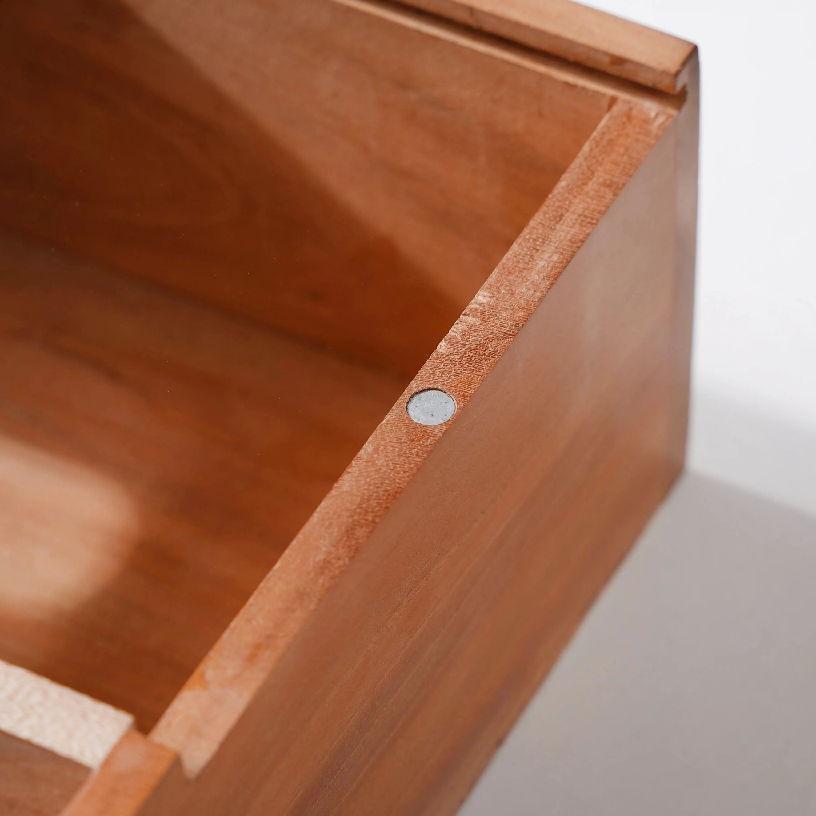Wooden Tissue Box And Organiser - Image 11
