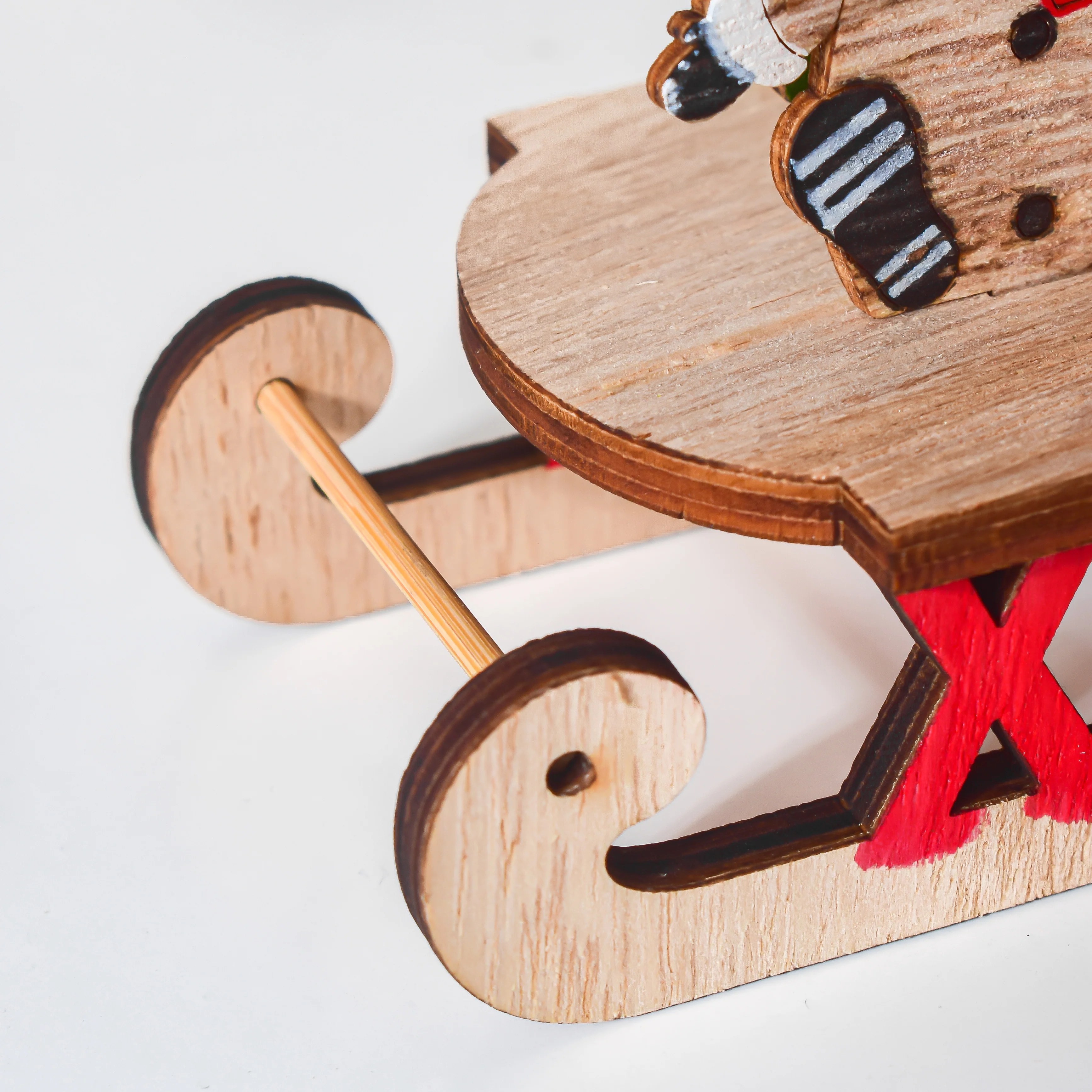 Xmas DIY Wooden Reindeer Sleigh Decor - Image 7