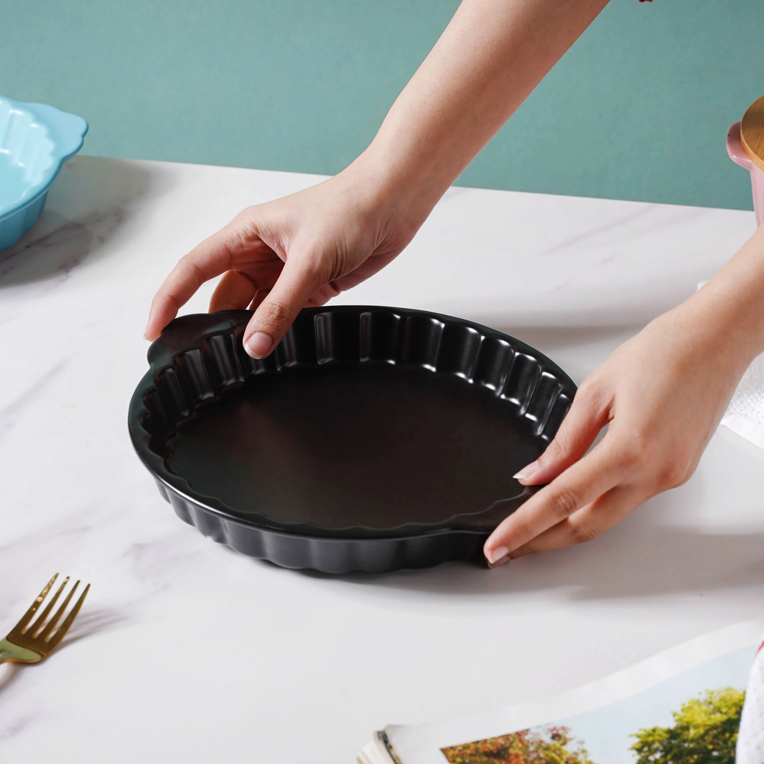Zen Black Baking Tray 10 Inch - Image 2