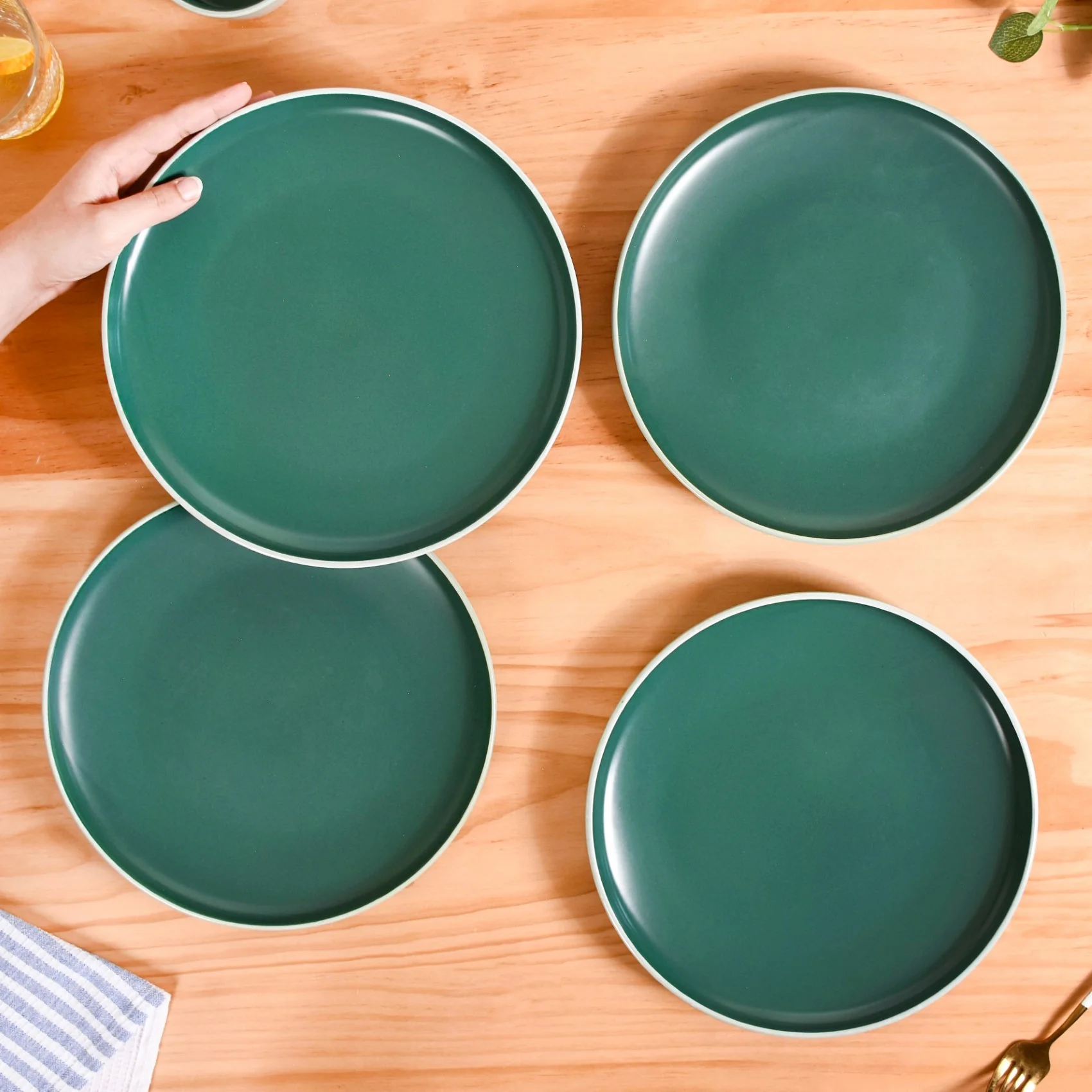 Zoella Green Ceramic Dinner Plates Set Of 4 10 Inch - Image 2